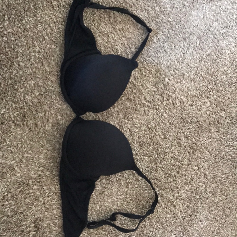 34C Victoria’s Secret Bra